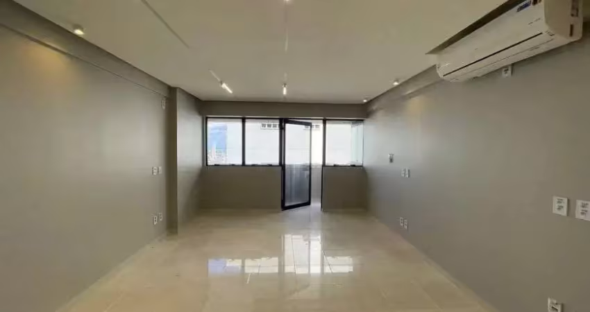 Alugo sala comercial andar alto com 33m² no infinity corporate no marco