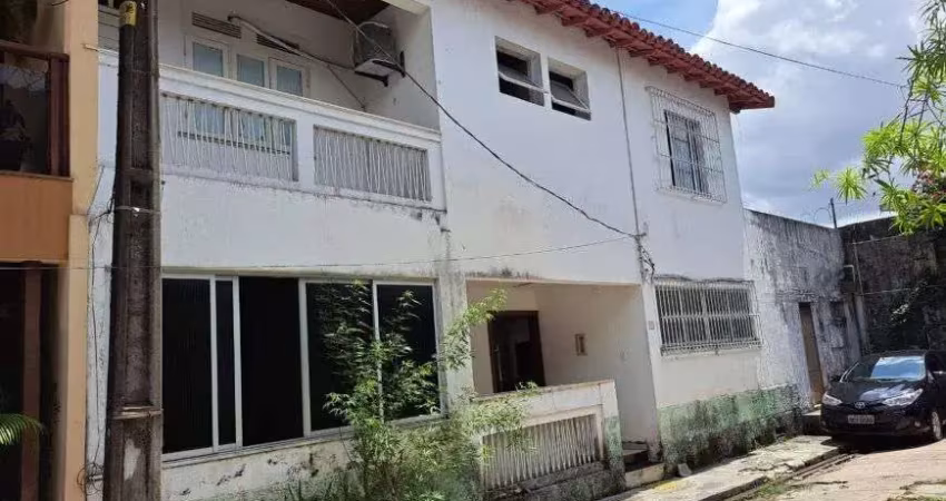 Casa com 4 quartos à venda na Vila Américo Sobral, 2883, São Brás, Belém