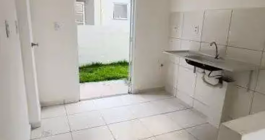 Kf alugo apartamento no vivendas do rio 2 - 2 quartos térreo com quintal