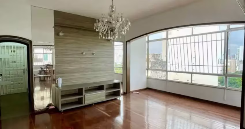Apartamento com 3 quartos à venda na Rua Riachuelo, 586, Campina, Belém