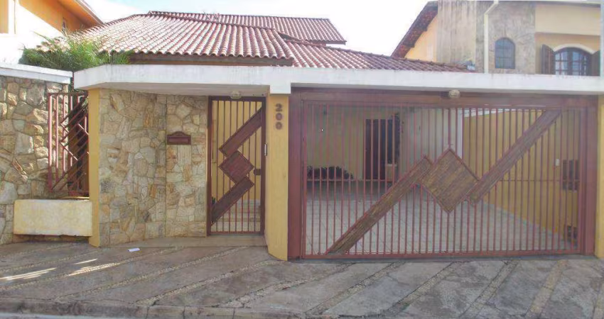 Casa com 3 dormitórios à venda, 236 m² por R$ 730.000,00 - Jardim Califórnia - Bragança Paulista/SP