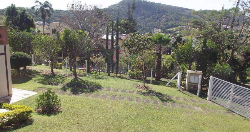 Casa com 3 dormitórios à venda, 400 m² por R$ 1.690.000,00 - Condomínio Jardim das Palmeiras - Bragança Paulista/SP