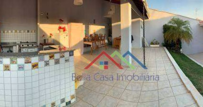 Casa com 3 dormitórios à venda, 220 m² por R$ 780.000,00 - Jardim Primavera - Bragança Paulista/SP