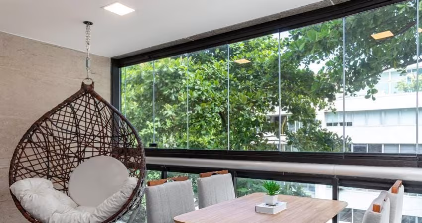Apartamento em Ipanema com  82 metros 2 suítes e vaga