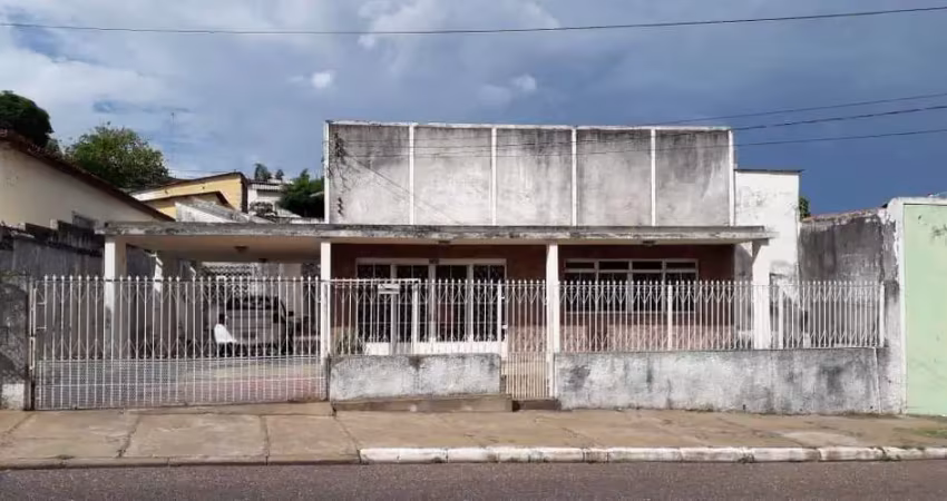 Casa para Venda/Ponto Comercial - Dom Aquino - Cuiabá - 280m², 3 vagas