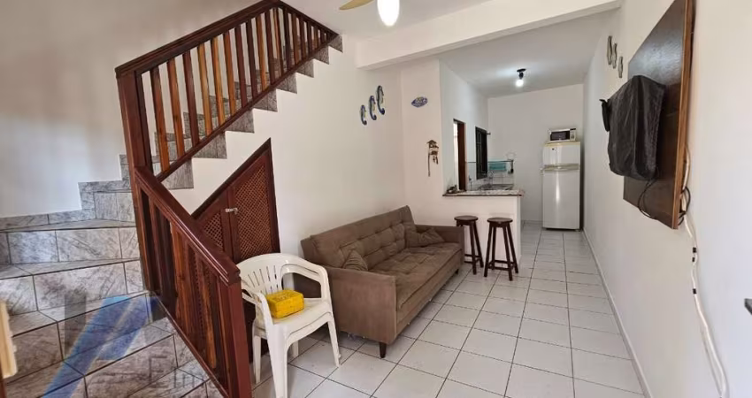 Ubatuba, Itaguá - Sobrado mobiliado com 02 dormitórios.