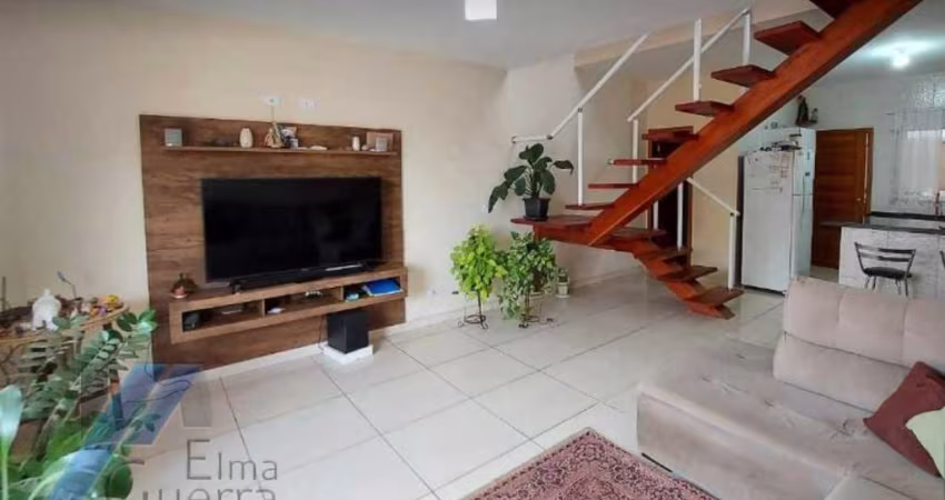 Ubatuba, Horto - Casa sobrado geminado com 02 suites com ponto comercial.