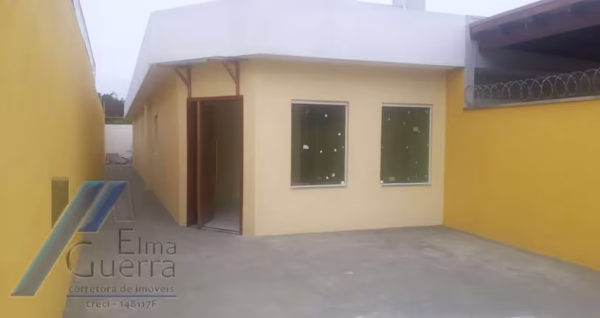 Ubatuba, Jardim samambaia - Casa nova com 03 dormitórios, sendo 01 suite.