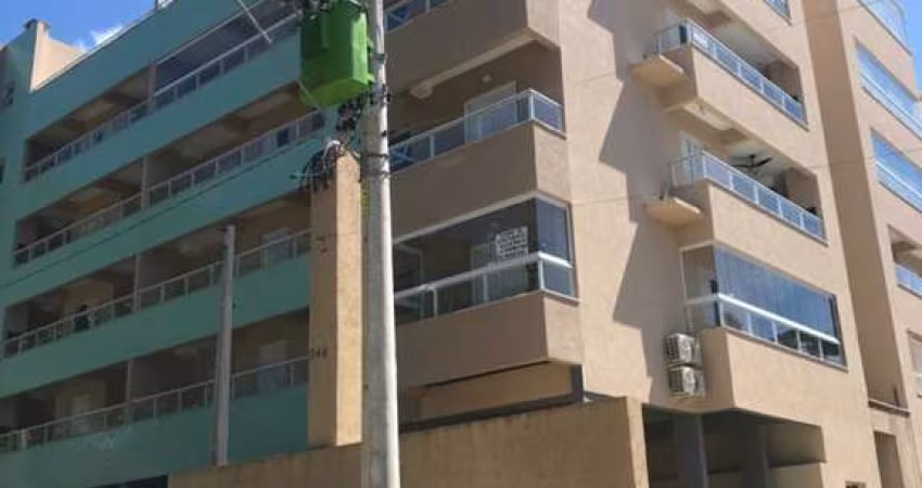 Ubatuba, Praia das Toninhas - Apartamento cobertura com 02 dormitórios sendo 01 suite.