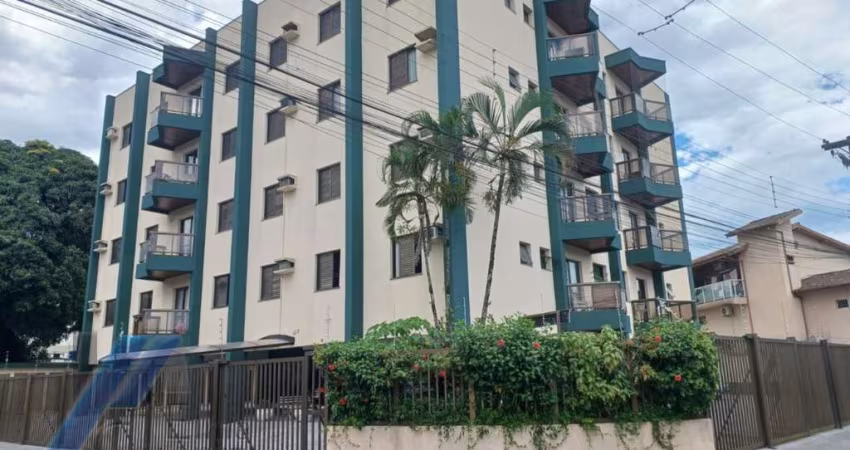 Ubatuba, Itagua - Apartamento com 02 dormitórios sendo 01 suíte e 02 vagas de garagem.