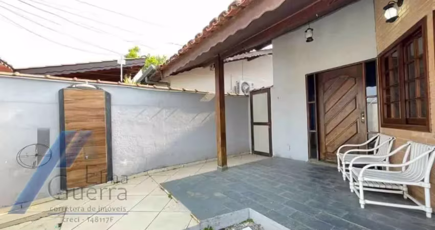 Ubatuba, Estufa I - Casa assobradada com 06 dormitórios, terreno 300 m2.