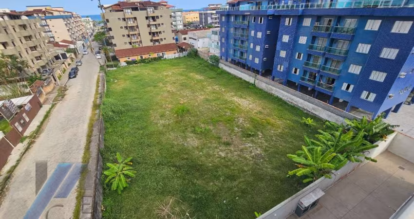 Ubatuba, Praia Grande - Área com 960 m², à 400 metros do mar.