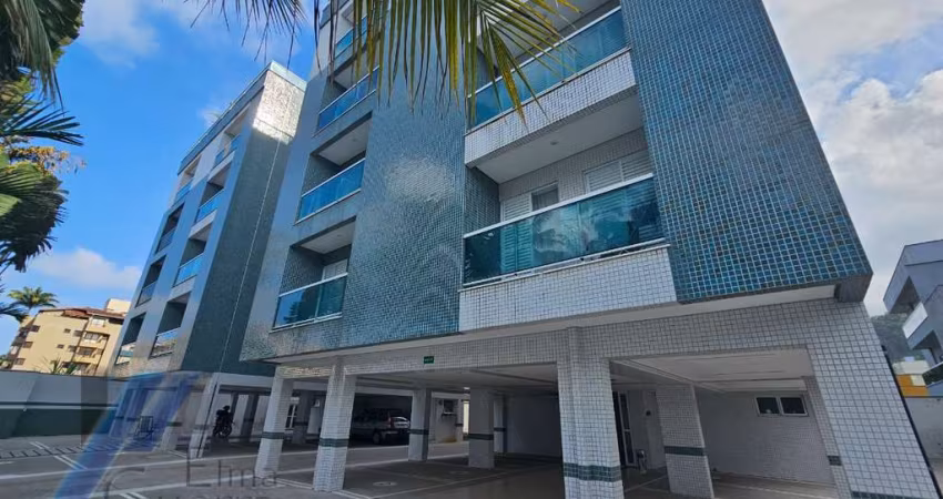 Ubatuba, Praia Grande - Apartamento cobertura duplex com 02 dormitórios sendo 01 suíte, a 400 metros do mar.