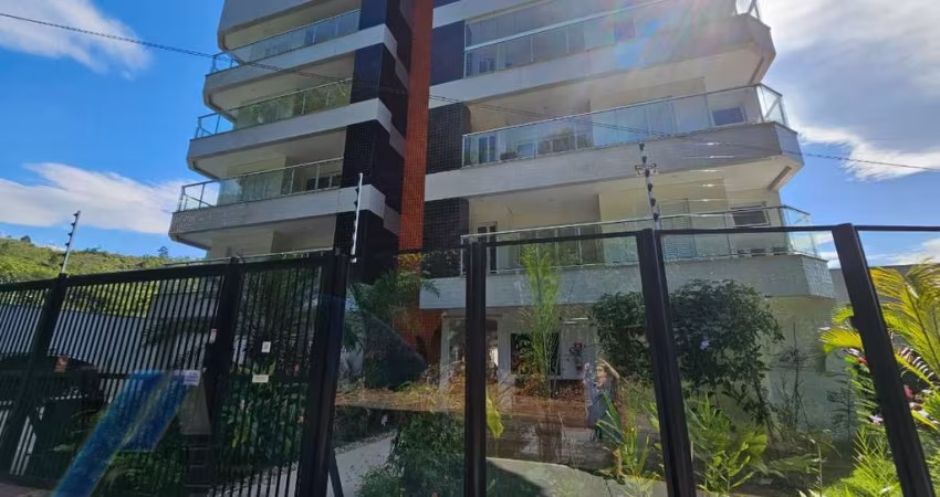 Ubatuba, Praia das Toninhas - Apartamento novo mobiliado com 2 dormitórios sendo 01 suíte, com área de lazer.