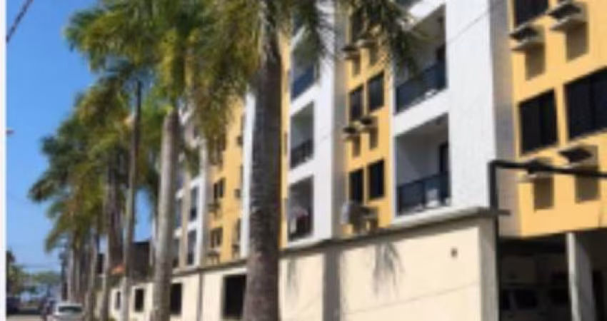 Ubatuba, Praia Grande - Apartamento com 02 dormitórios sendo 01 suíte a 200 metros do mar.