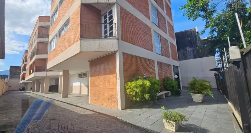 Ubatuba, Centro - Apartamento com 02 dormitórios e 02 banheiros com 70 m2.
