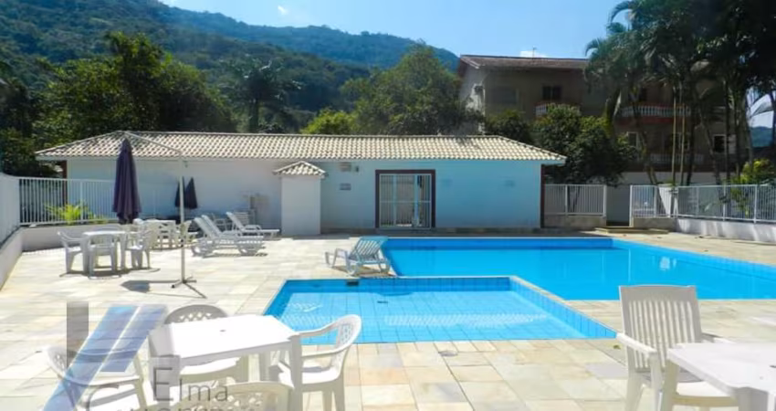 Ubatuba, Centro - Apartamento mobiliado de 03 dormitórios sendo 01 suíte e área de lazer.