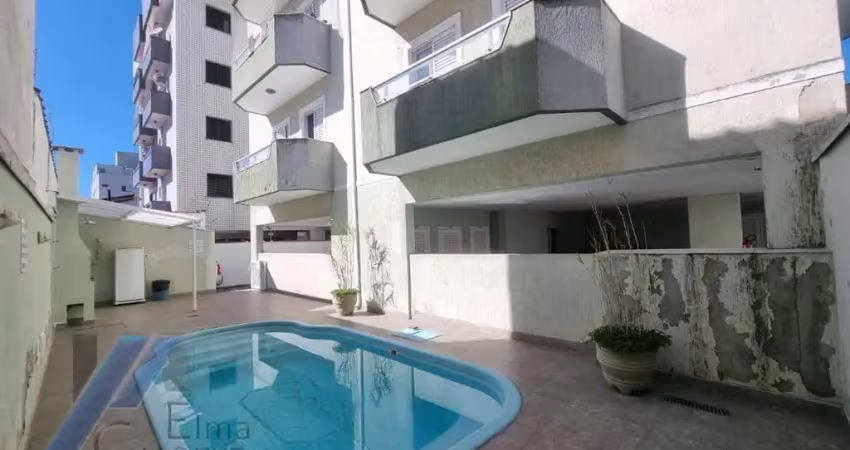 Ubatuba, centro - apartamento com 02 dormitórios, sendo 01 suíte e área de lazer.