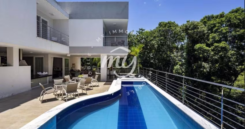 Alphaville| Casa Luxuosa| 1.200 m2| 5 Suítes| Studio| Espaço Gourmet| Piscina| 8 Vagas