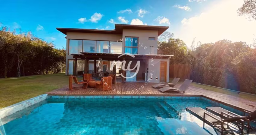 Praia do Forte| Casa Duplex com 400m²| 4 Suítes| 4 Vagas