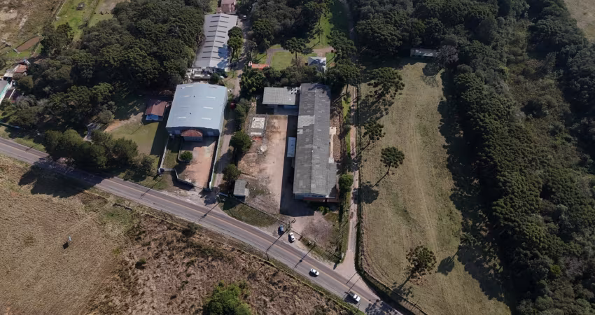 Galpão/ Depósito para alugar  com 2 sala(s)