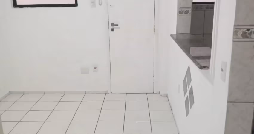 Imóvel para venda tem 40 metros com 1 quarto térrea 3 quadras praia em centro - são vicente
