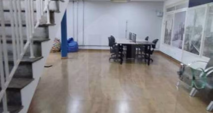 Casa comercial com 10 vagas e a 100m do metrô Butantã.