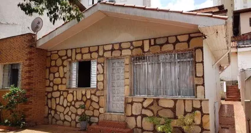 Casa 318m² com 4 quartos à venda na Vila Campesina