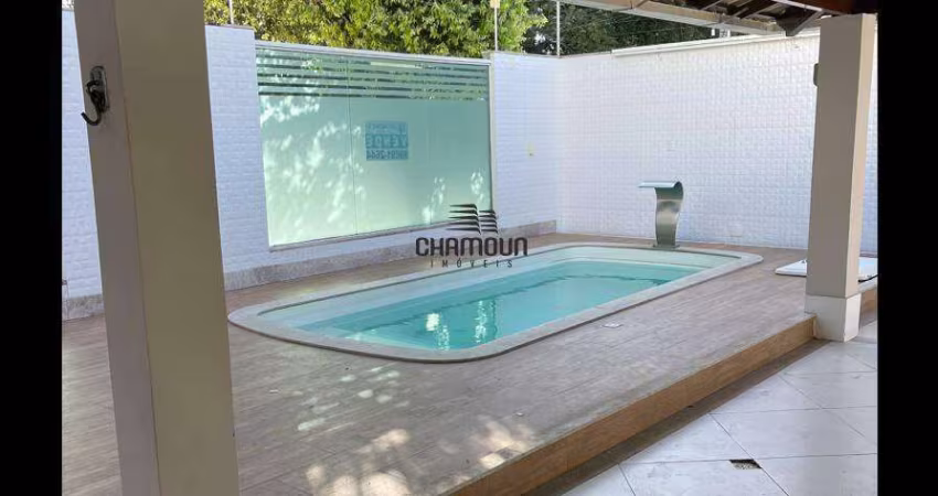 Casa linear com 4 quantos sendo 2 suítes na Praia do Morro