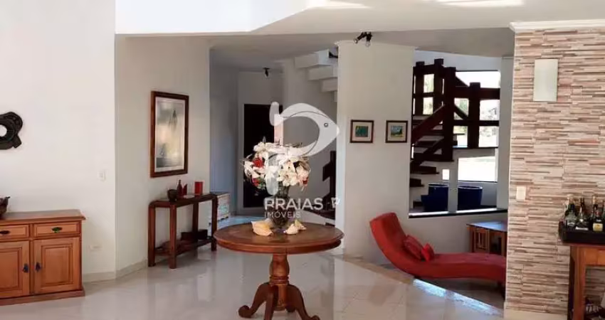 Casa em condomínio fechado com 4 quartos à venda na Benedito Lauro de Camargo, --, Jardim Acapulco, Guarujá