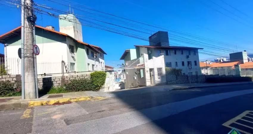 Apartamento com 2 quartos à venda na Rua Professor Clementino de Brito, 362, Capoeiras, Florianópolis