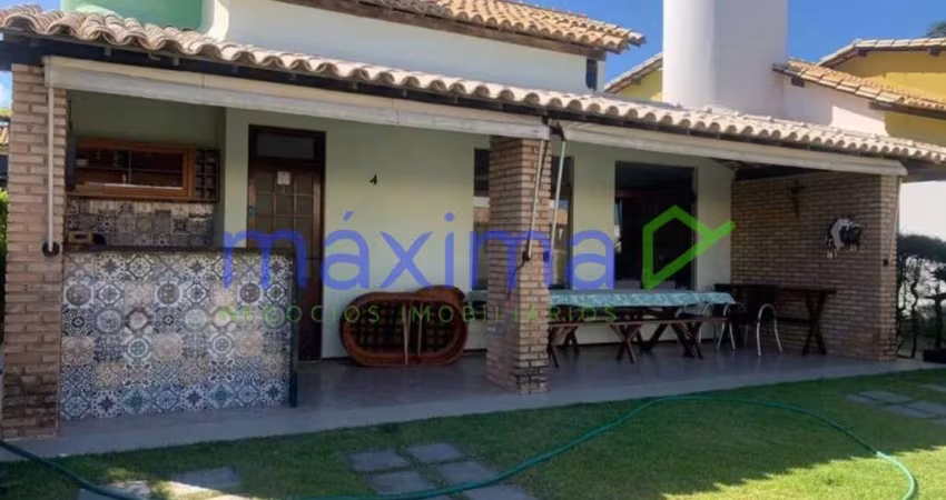 Casa em Condomínio a beira mar - L.C