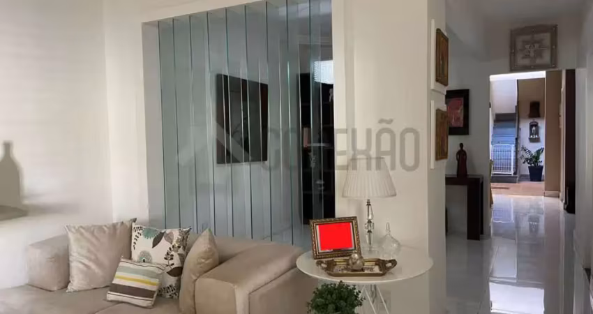 Casa duplex no bairro Aeroporto
