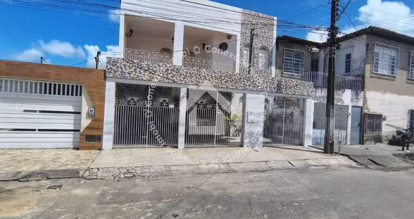 Casa ampla à venda no conjunto dom pedro i | 4 quartos, 1 suíte