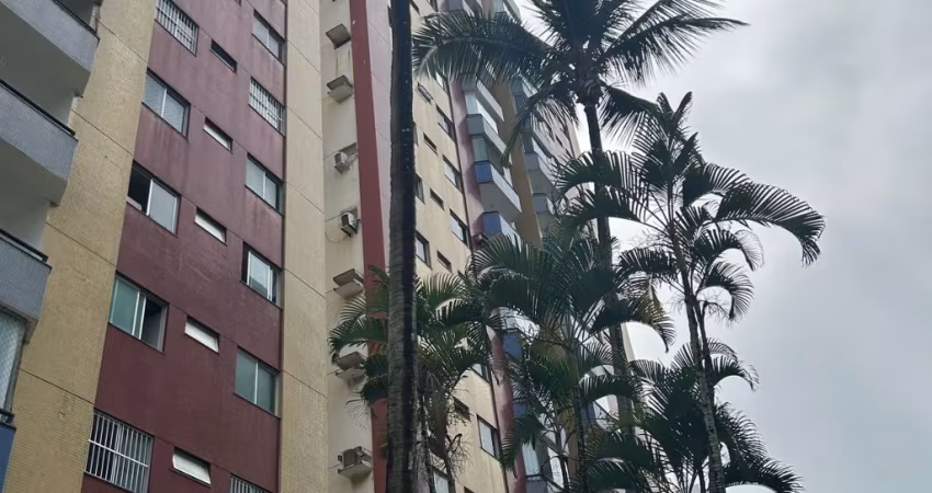 Apartamento à venda, 115m2, 3/4, suíte, varanda, vaga de garagem