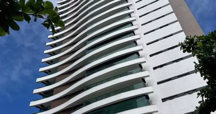 Apartamento à venda,4/4, suite, 250m2, varanda, 04 vagas de garagem