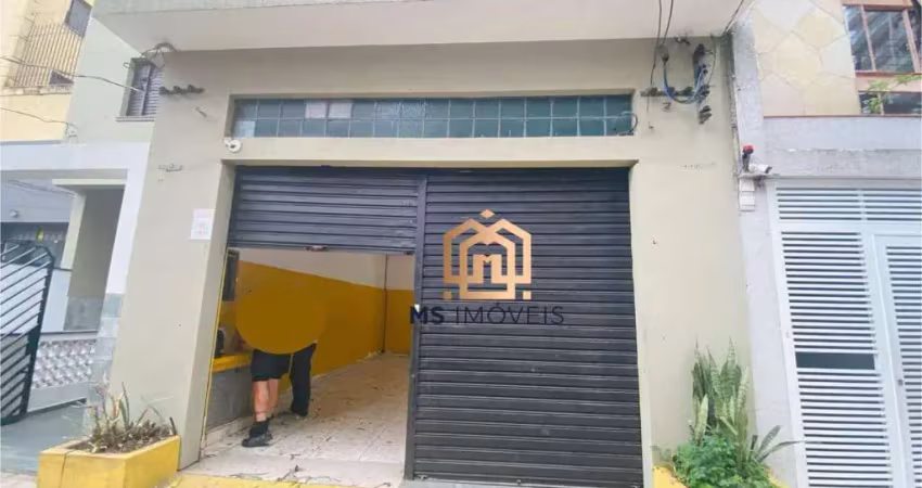 Loja com 115m², vão livre, pd alto, 3 banheiros, para locação na chácara inglesa (praça da árvore).