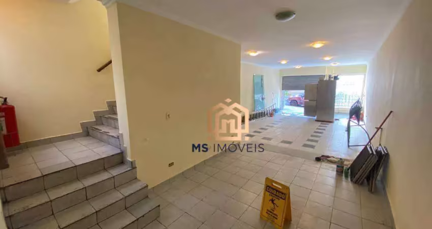 Loja com 155m², 2 salões (térreo/superior), 3 banheiros, cozinha, depósito para locação em pinheiros