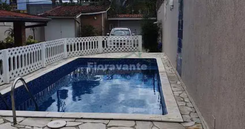 Casa com 6 quartos, praia das palmeiras, caraguatatuba - r$ 990 mil, cod: 7644