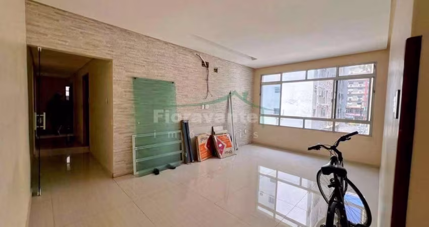 Apartamento com 3 quartos, Gonzaga, Santos. Super localização.