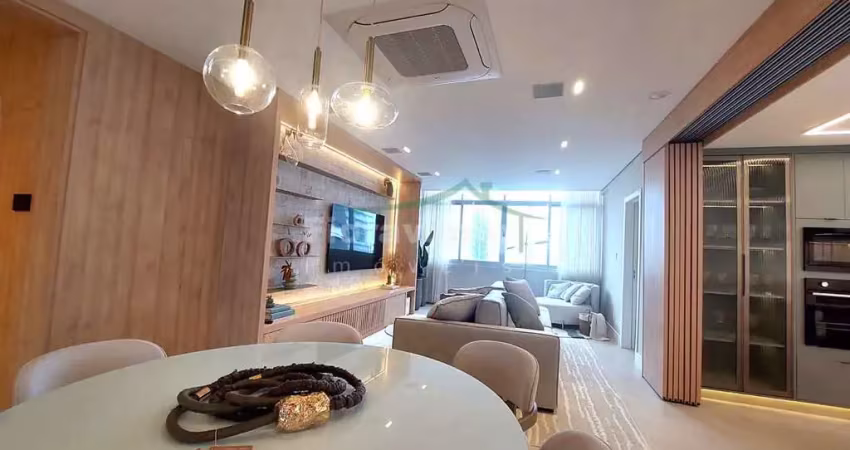 Apartamento com 3 dorms. (2 suítes - 1 master com closet)