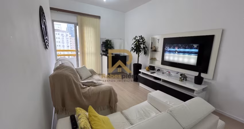 APARTAMENTO COM SACADA E VISTA LIVRE