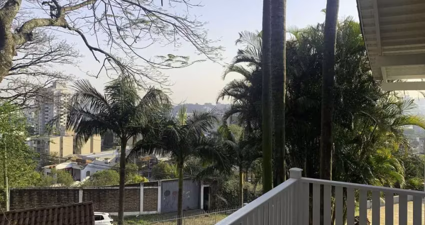 Casa à venda 4 Quartos, 3 Suites, 5 Vagas, 813M², Boa Vista, Novo Hamburgo - RS