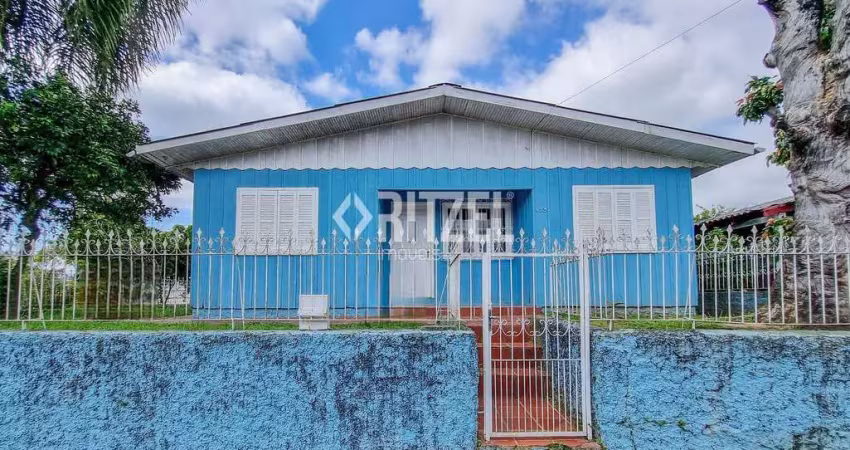 Casa com 3 quartos para alugar na Rua Padre Reus, 173, Centro, Campo Bom