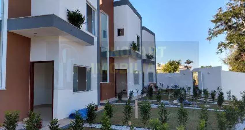 Casa duplex 3 quartos sao pedro da aldeia - rj - poco fundo