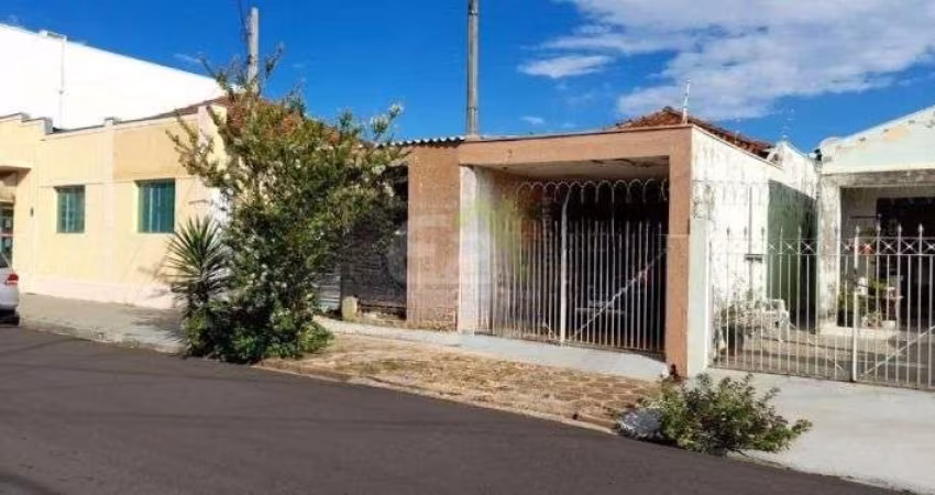 Casa padrão à venda na Vila Prado, São Carlos
