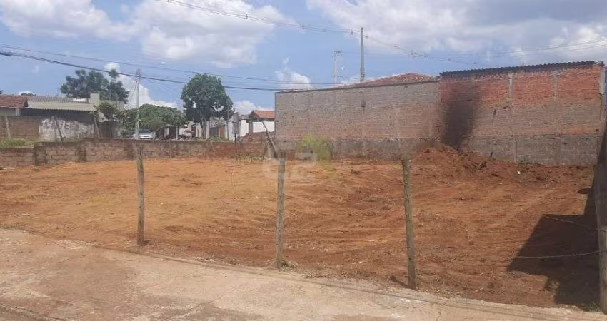 Terreno à venda no Conjunto Habitacional Santa Angelina, São Carlos