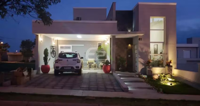 Casa de 3 dormitorios com piscina no Condominio Parque Sisi em Sao Carlos