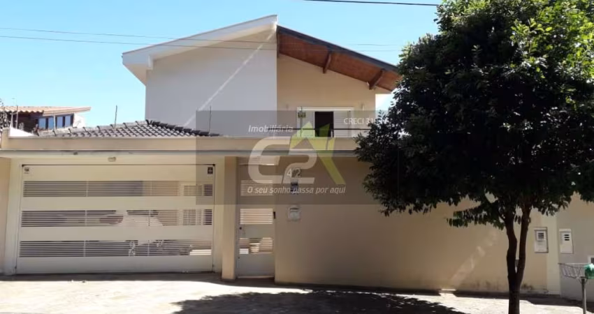 Linda Casa de Alto Padrão à Venda no Jardim Santa Elisa, São Carlos