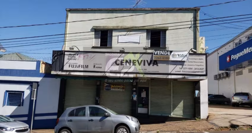 Casa comercial à venda no Centro de São Carlos - 2 banheiros, copa e despensa